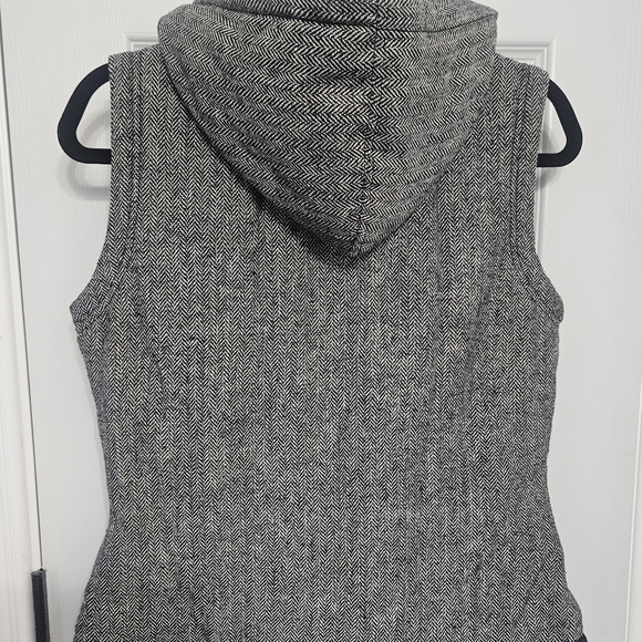 Prana Quilted Vest - Picture 3 of 6